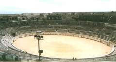 nimes_theater_2.jpg